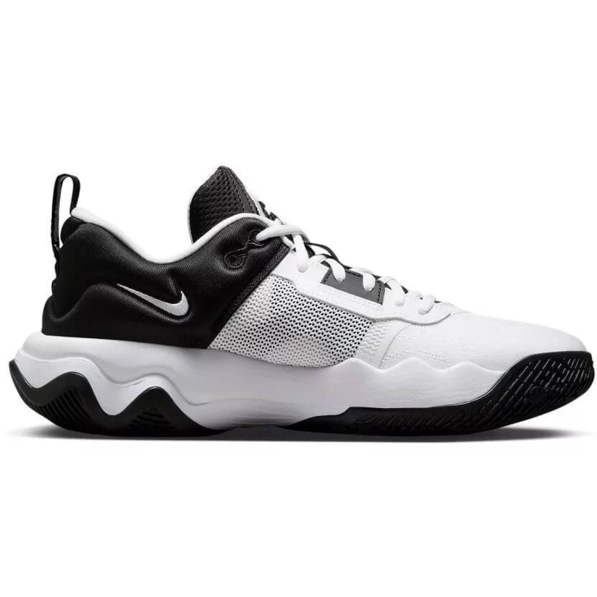 Nike Giannis Immortality 3 - 45 · záber 5