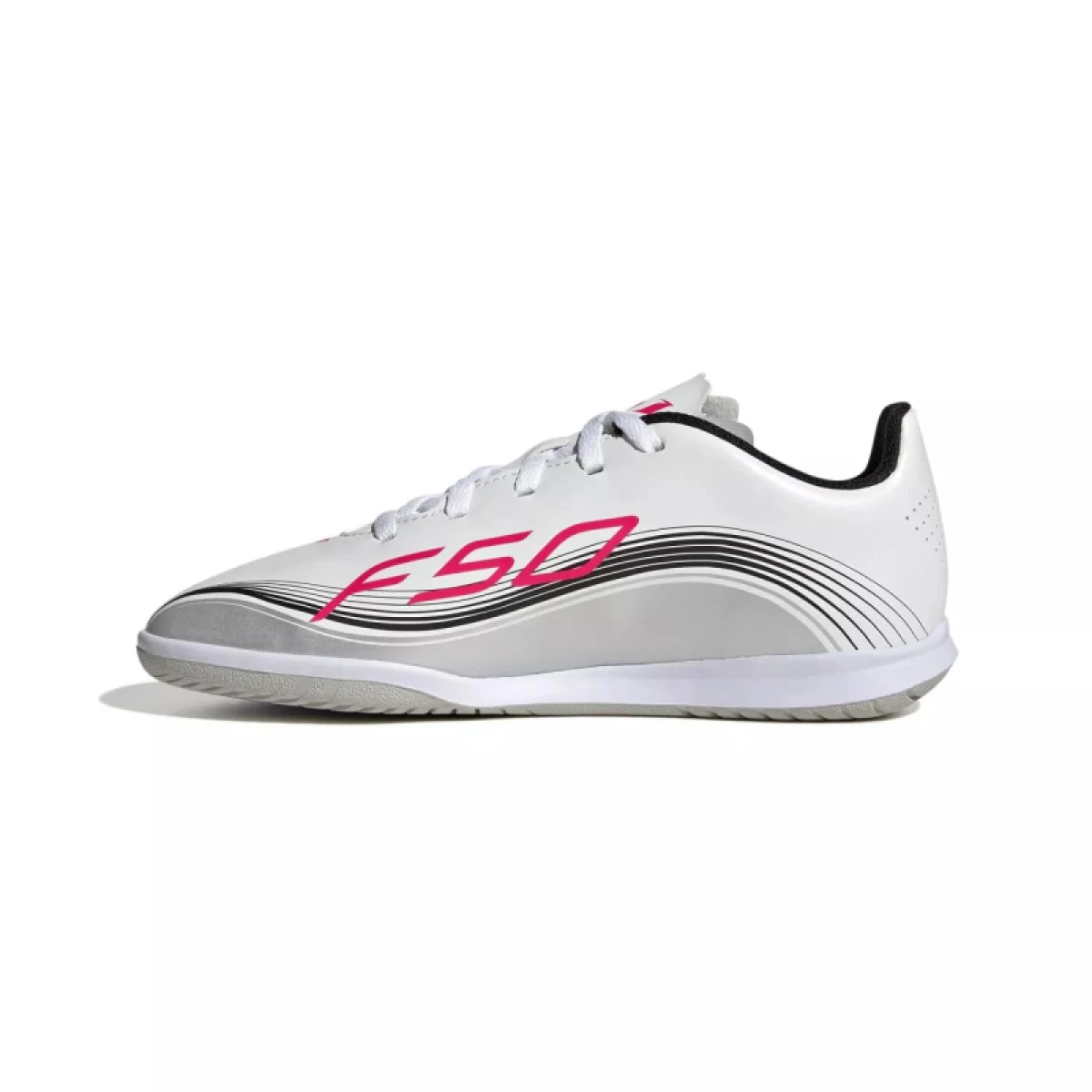 Chlapčenské futbalové kopačky halové ADIDAS F50 Messi Club Jr IC cloud white lucid red silver metallic · záber 3