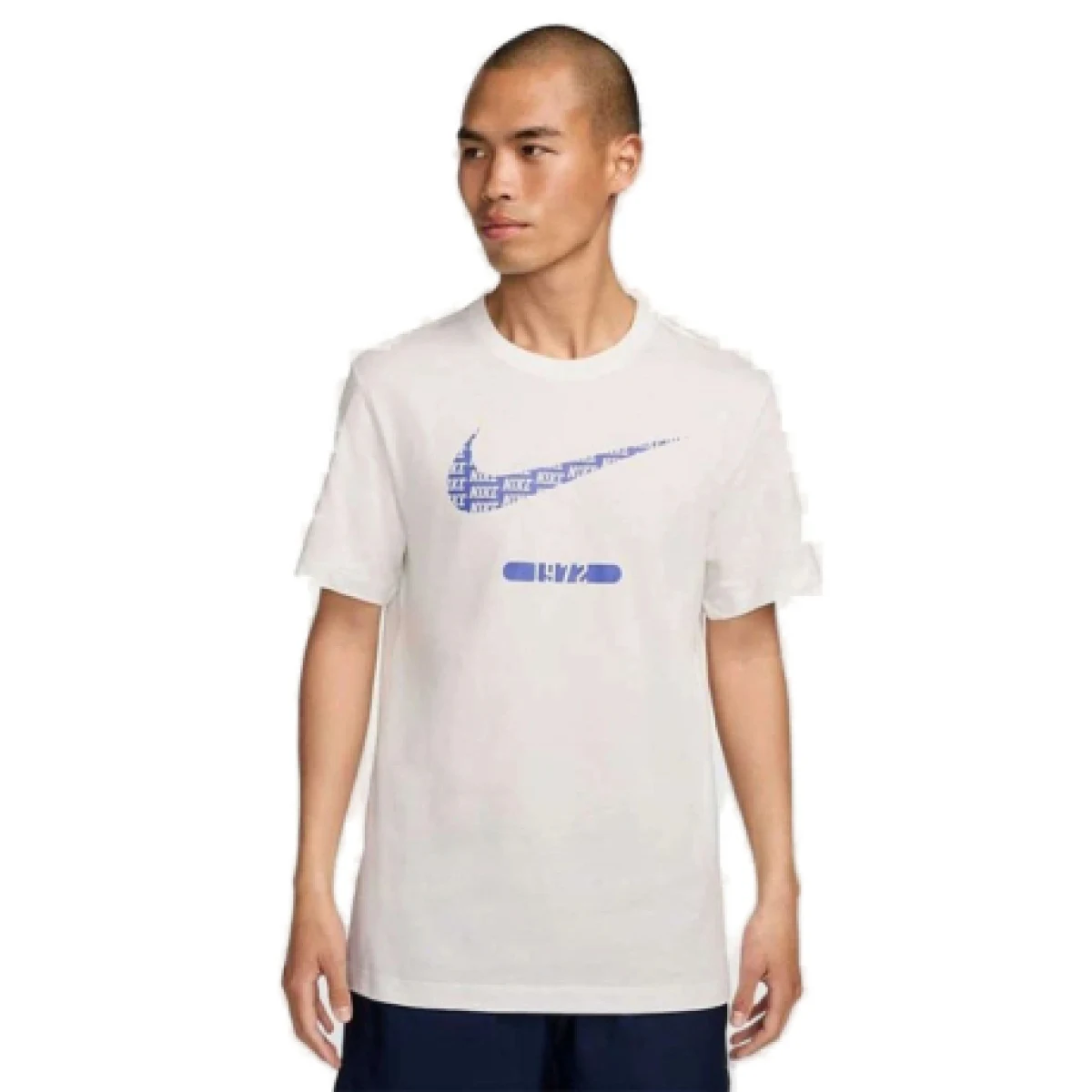 Pánské tričko s krátkým rukávem NIKE M NSW TEE 6 MO SWOOSH-121 SUMMIT WHITE · záber 1