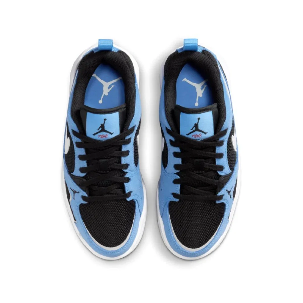 Chlapecká rekreační obuv NIKE Jordan CMFT Era Jr black white university blue varsity red · záber 3