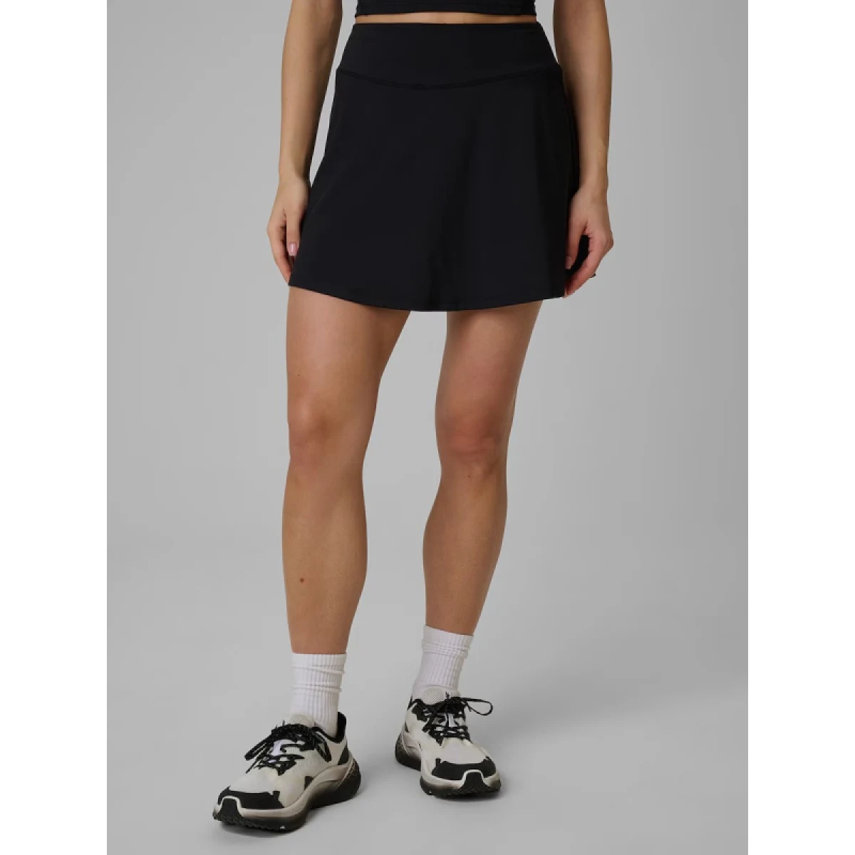 Dámska tréningová sukňa 4F SKIRT FNK F017-20S-DEEP BLACK · záber 2