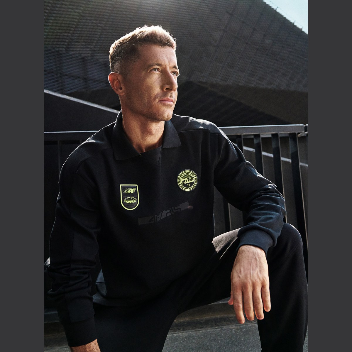 Longsleeve polo pánsky 4F x Robert Lewandowski - čierny · záber 1