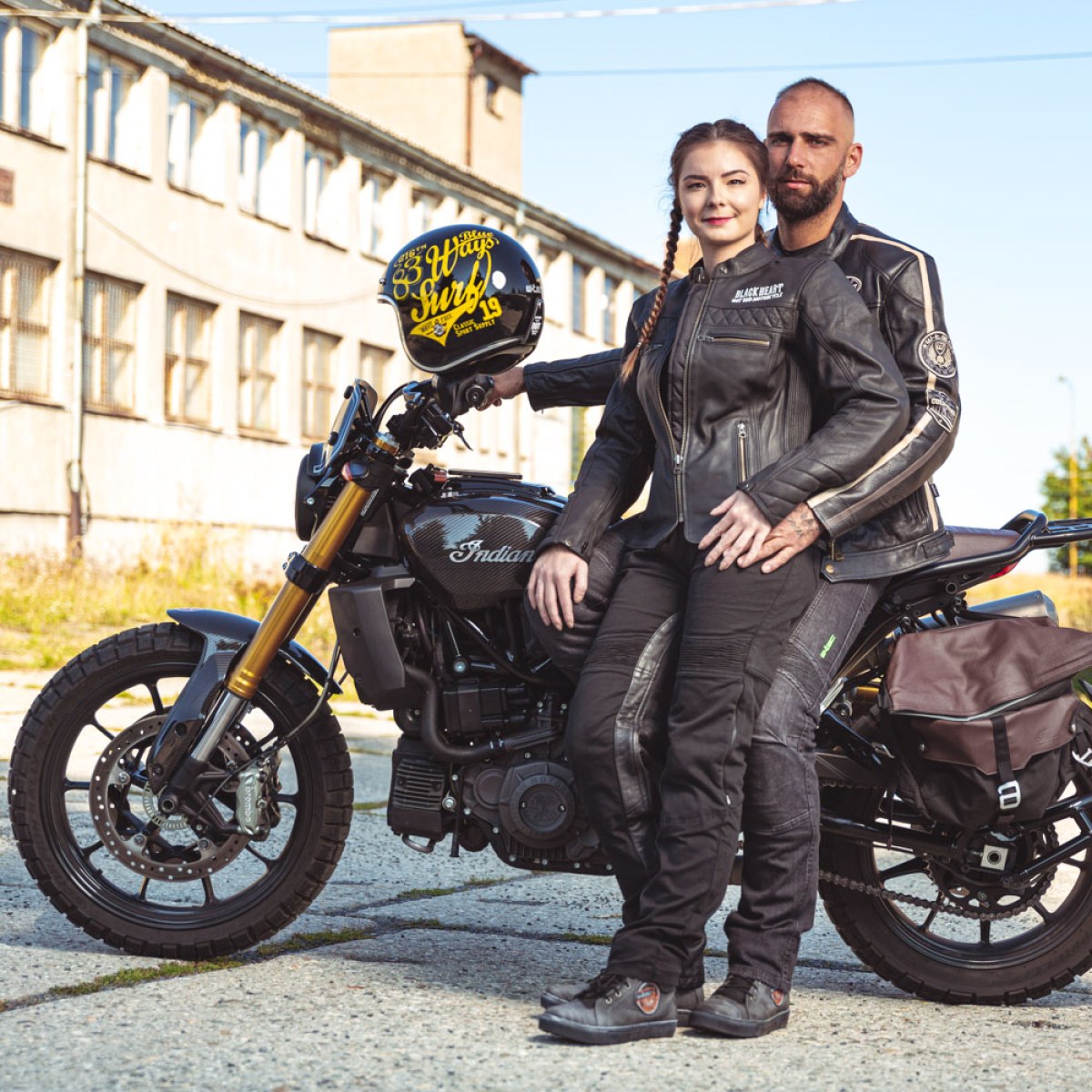 Moto prilba W-TEC Café Racer - Veľkosť: 53-54, XS | Farba: 3Ways Surf · záber 4