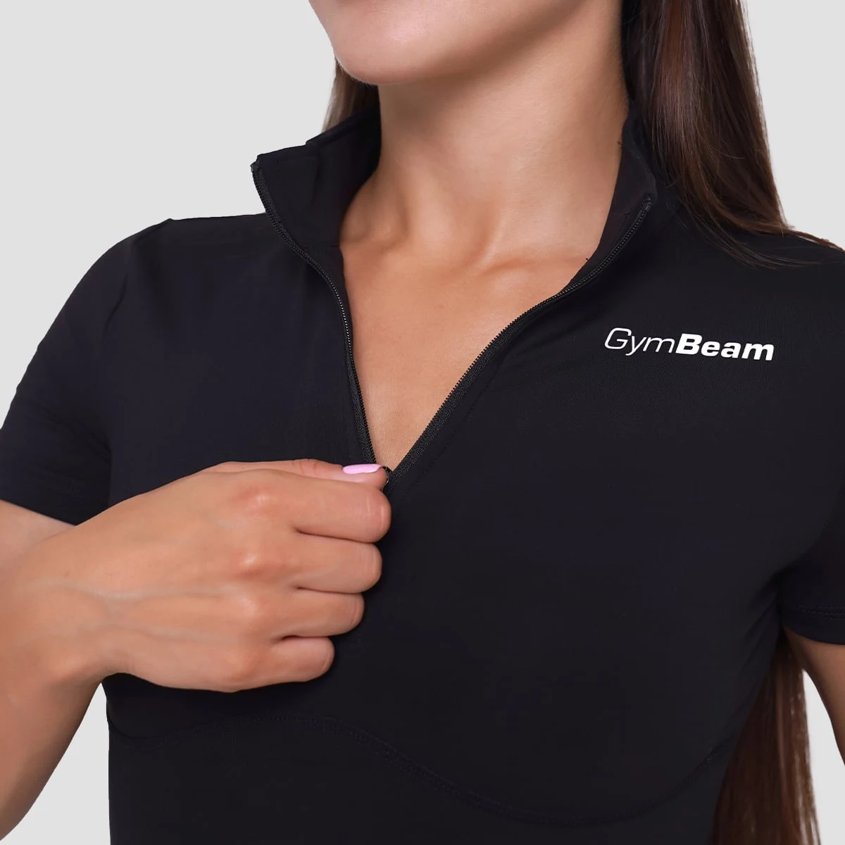 GymBeam Dámské triko Cropped Ignite Black - Velikost: XL | Barva: Čierna | Hmotnost: 0,144 kg | Balení: 120 · záber 3