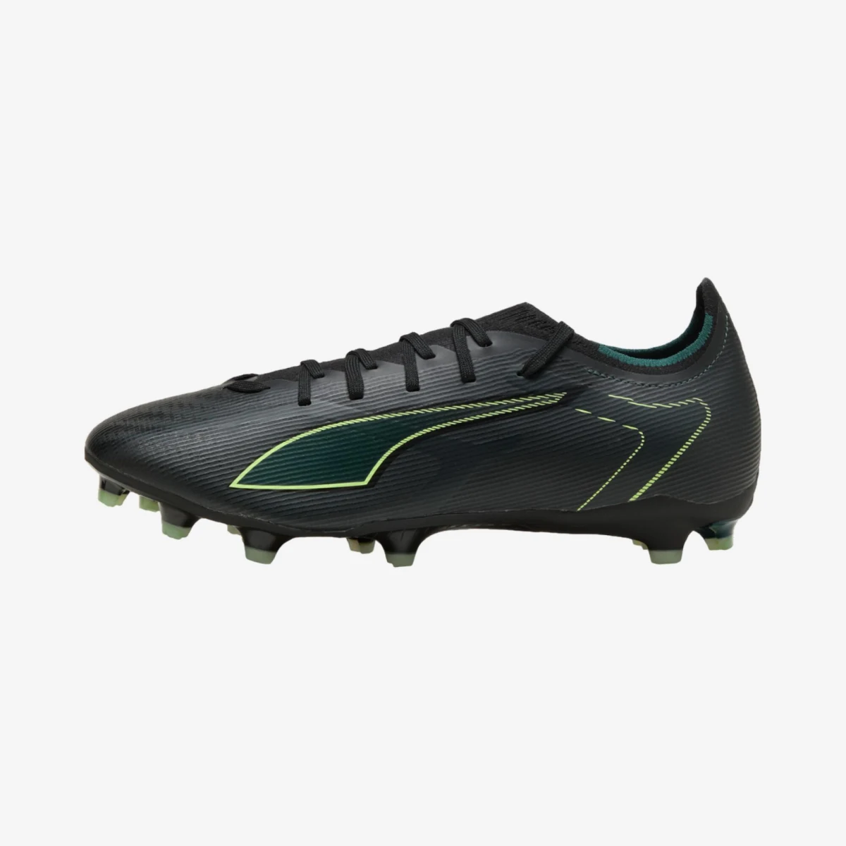 PUMA PUMA ULTRA 6 Match FG/AG kopačky čierne 40 · záber 1