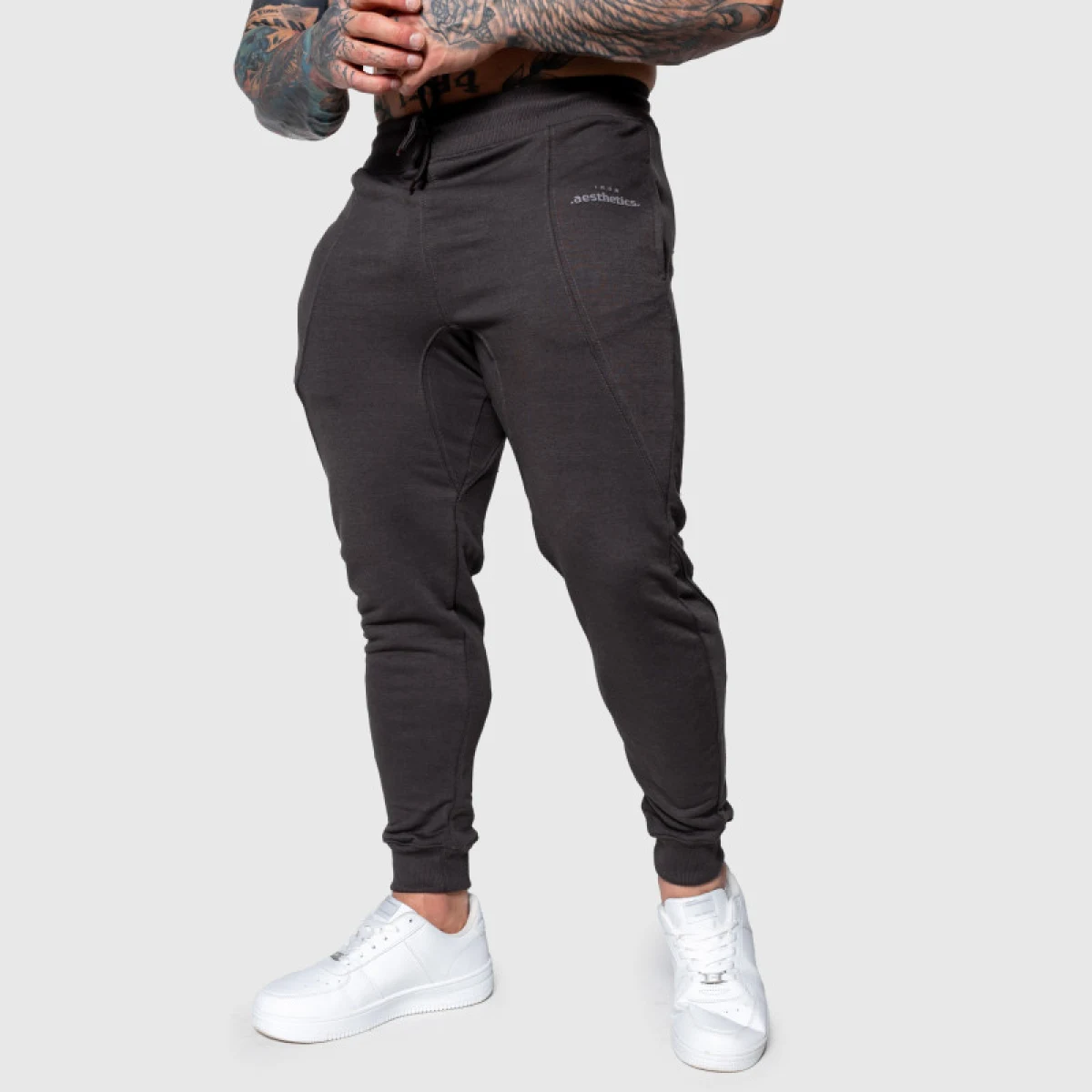 Pánske športové tepláky Iron Aesthetics Flexi, tmavosivé · záber 1