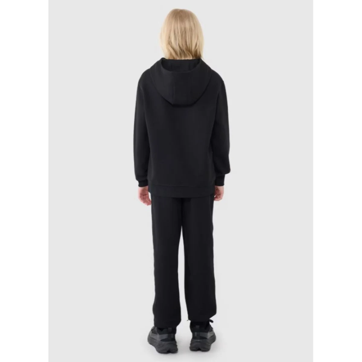 Chlapecká mikina se zipem 4F JUNIOR SWEATSHIRT-JWMM00TSWSM1860-20S-BLACK · záber 4