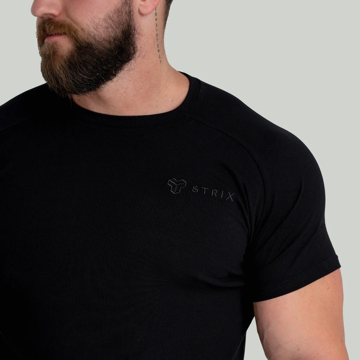 STRIX Ribbed Tee Black · záber 2