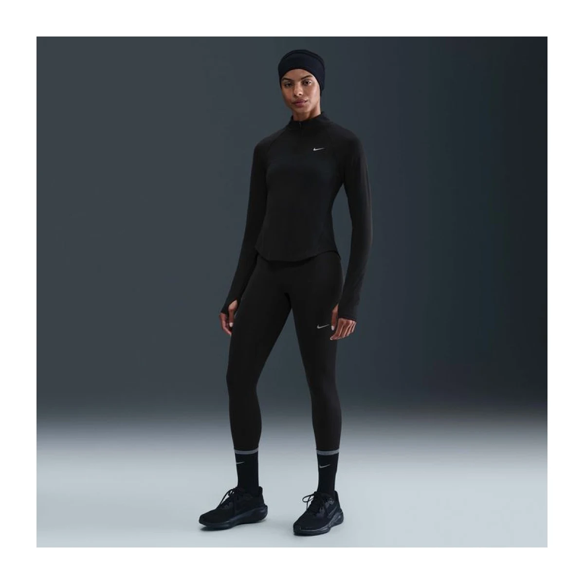 Dámska bežecká mikina s 1 2 zipsom NIKE W NK TEMPO SWSH HBR DF HZ TOP BLACK WHITE · záber 5
