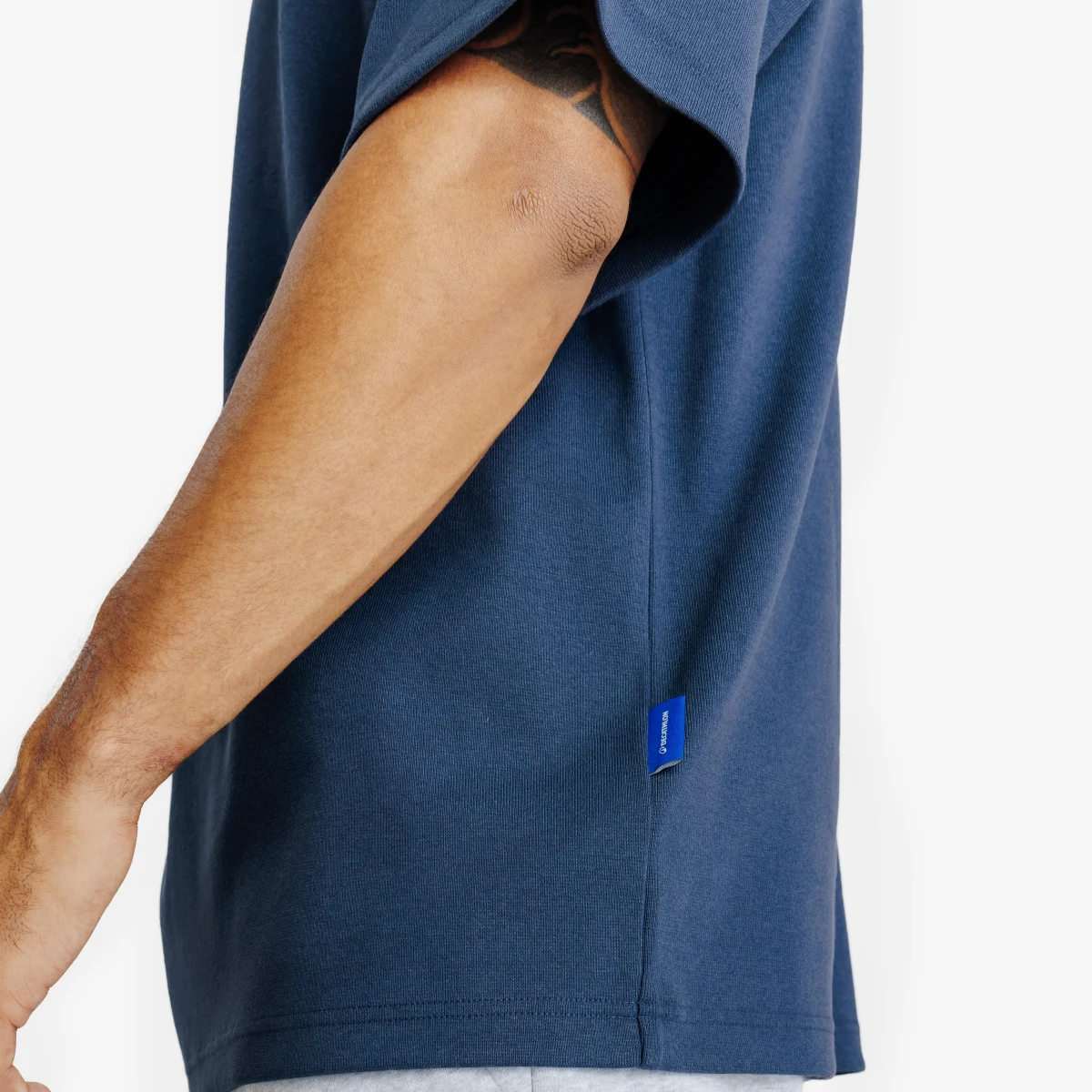 DECATHLON Pánske oversize tričko Elementals tmavomodré L · záber 2