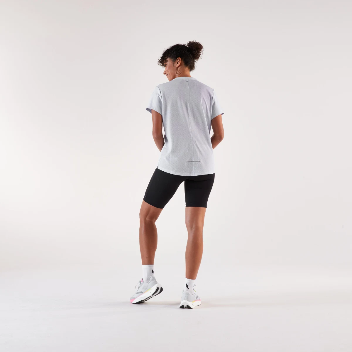 KIPRUN Dámske priedušné bežecké tričko Run 500 Dry biele XL · záber 2