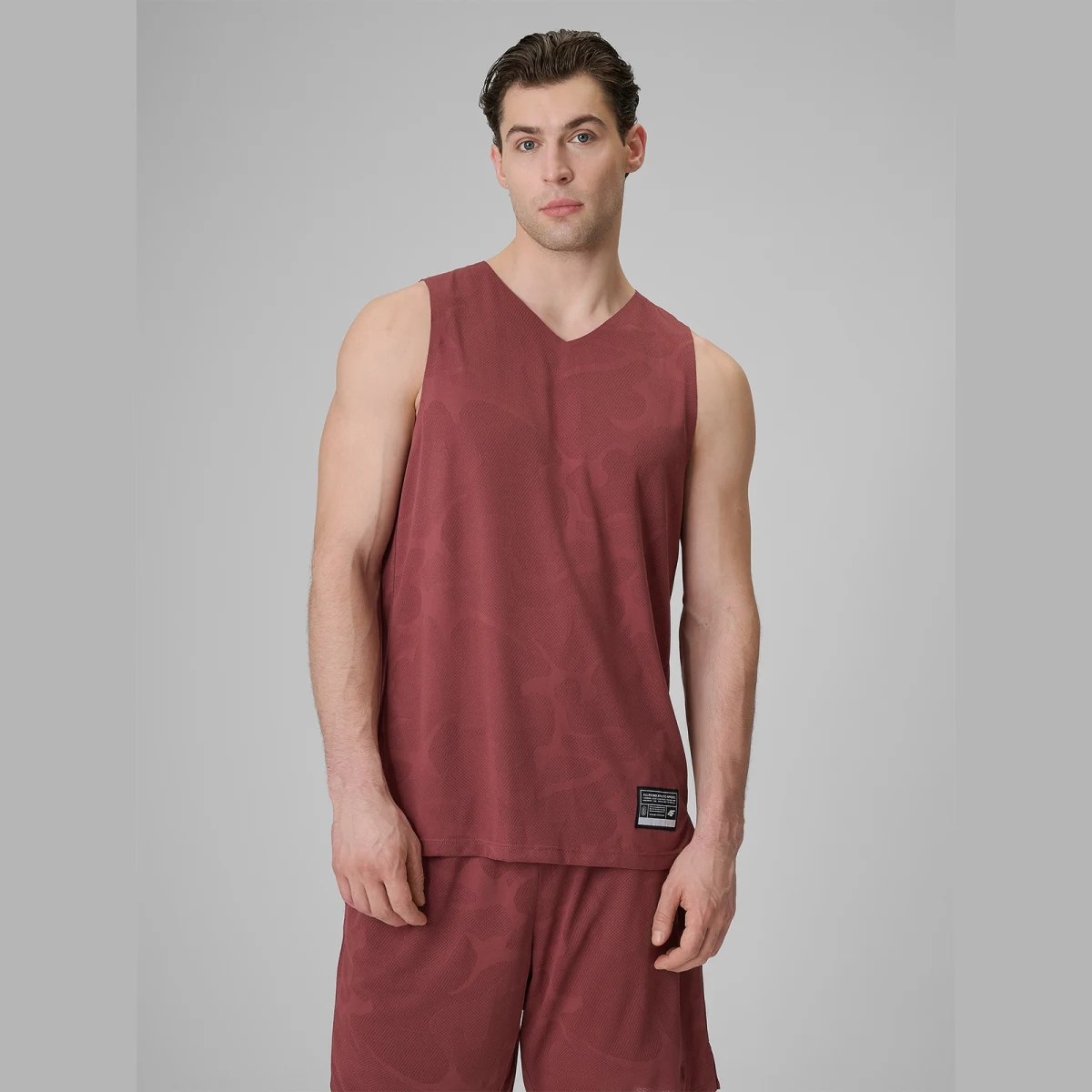 Unisex loose rychleschnoucí basketbalové tričko - burgundské · záber 2