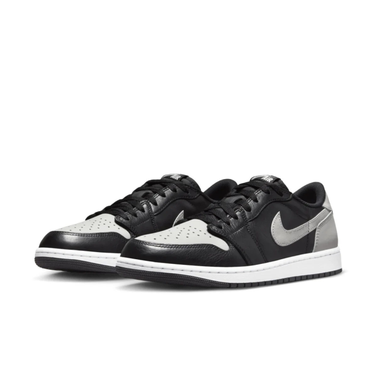 Pánská vycházková obuv NIKE Air Jordan 1 Low OG Shadow black medium grey white · záber 4