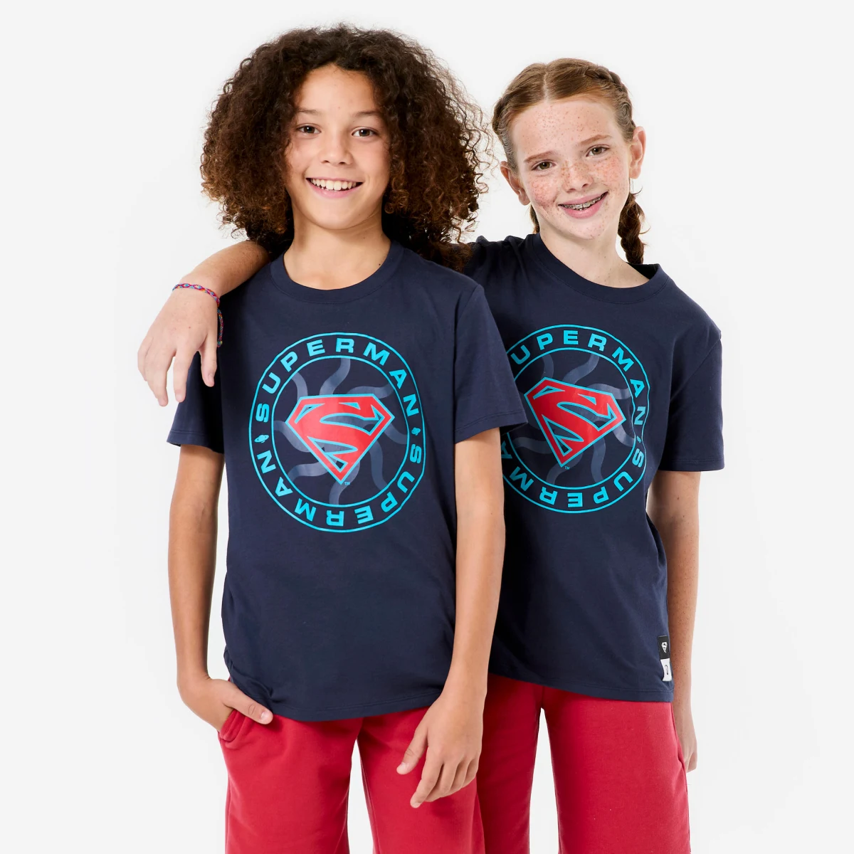 DECATHLON Detské tričko Superman tmavomodré 7-8 r (123-130 cm) · záber 1