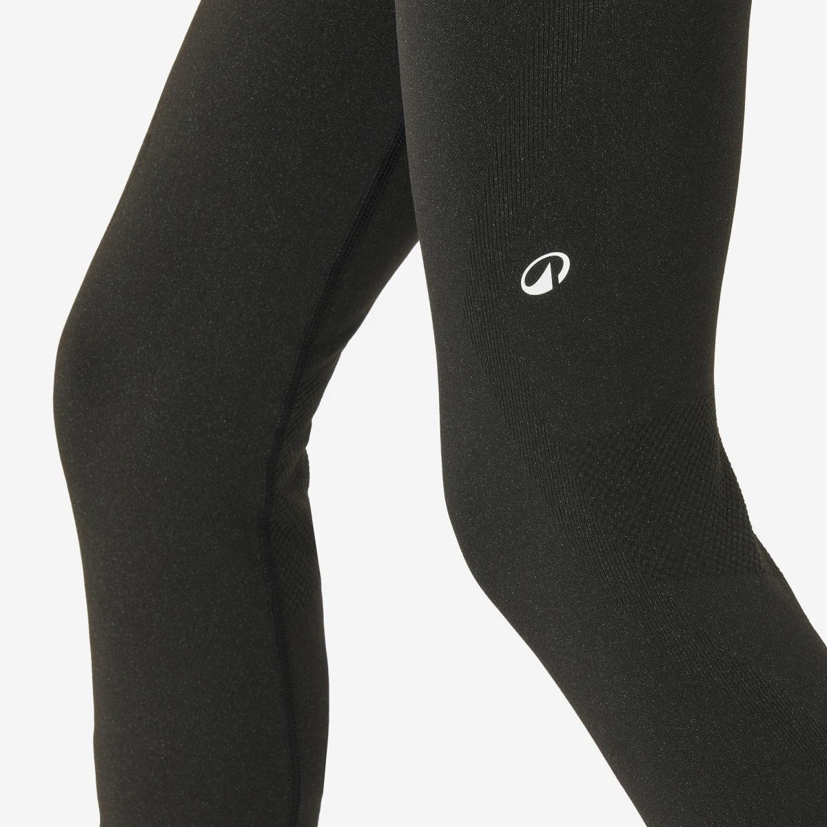 WEDZE Detské lyžiarske termolegíny BL 500 Seamless čierne 14-15 r (161-172 cm) · záber 2