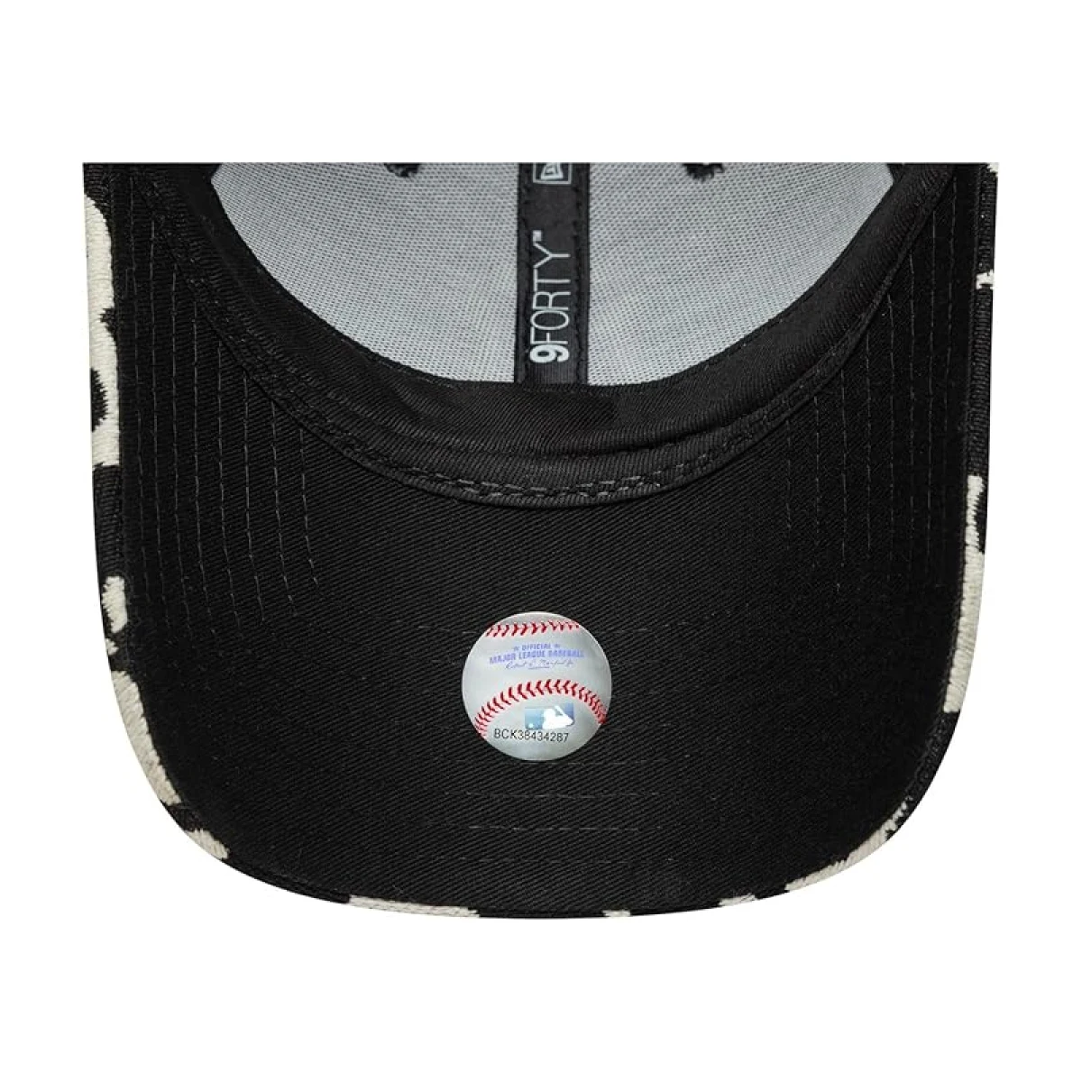 Dámska šiltovka NEW ERA 940W MLB Cow midi 9forty NEYYAN · záber 4