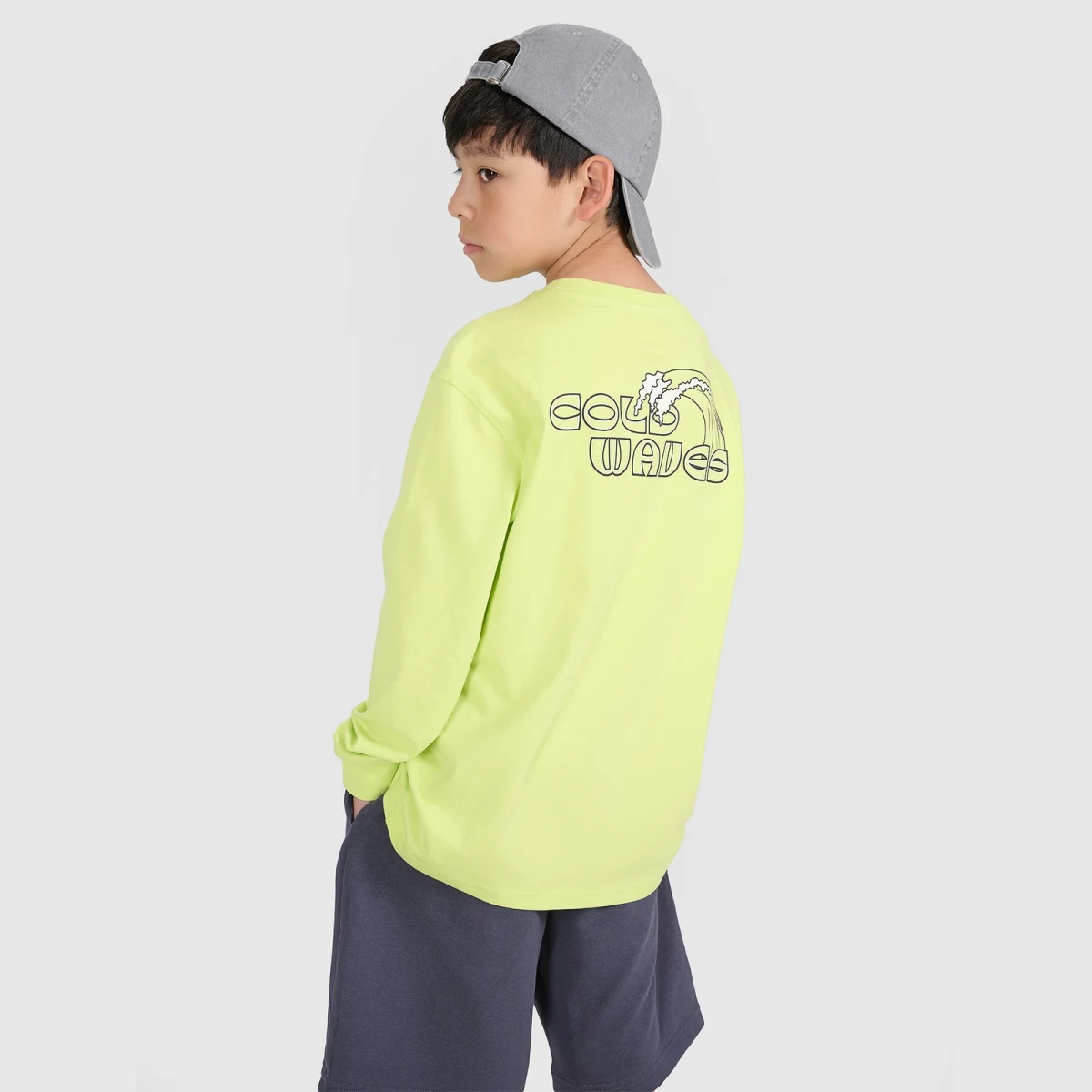 Chlapecké tričko oversize s dlouhými rukávy s potiskem - zelený · záber 1