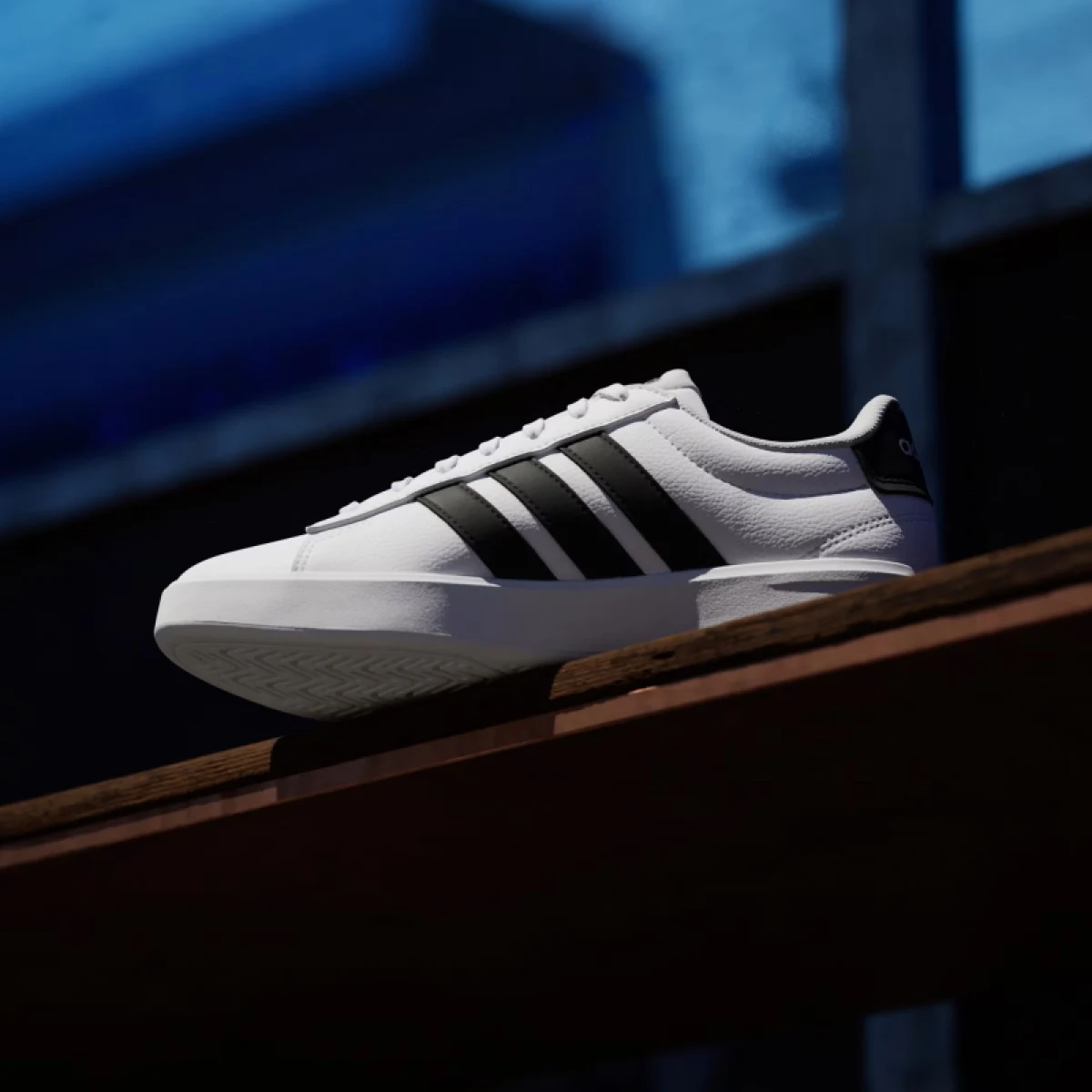 Dámska rekreačná obuv ADIDAS Grand Court 3.0 W cloud white core black cloud white · záber 3