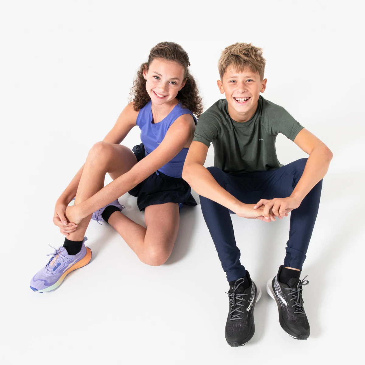 KIPRUN Dievčenský bežecký crop top 900 fialový 8-9 r (131-140 cm) · záber 2