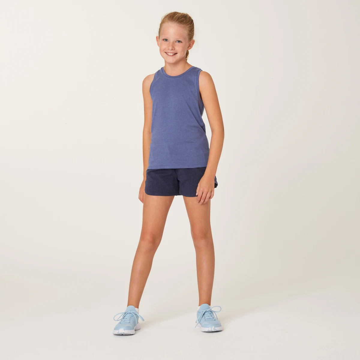 DECATHLON Dievčenské bavlnené tielko 500 modré 12-13 r (149-159 cm) · záber 2
