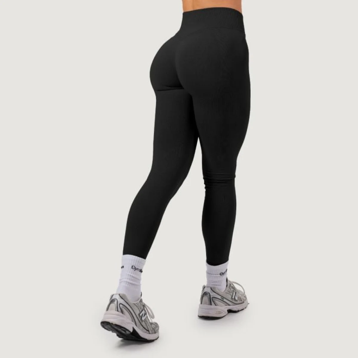 Дамски безшевен клин NEO Black - GymBeam - Размер: XS | Тегло: 0,209 g | Опаковка: 102 · záber 1