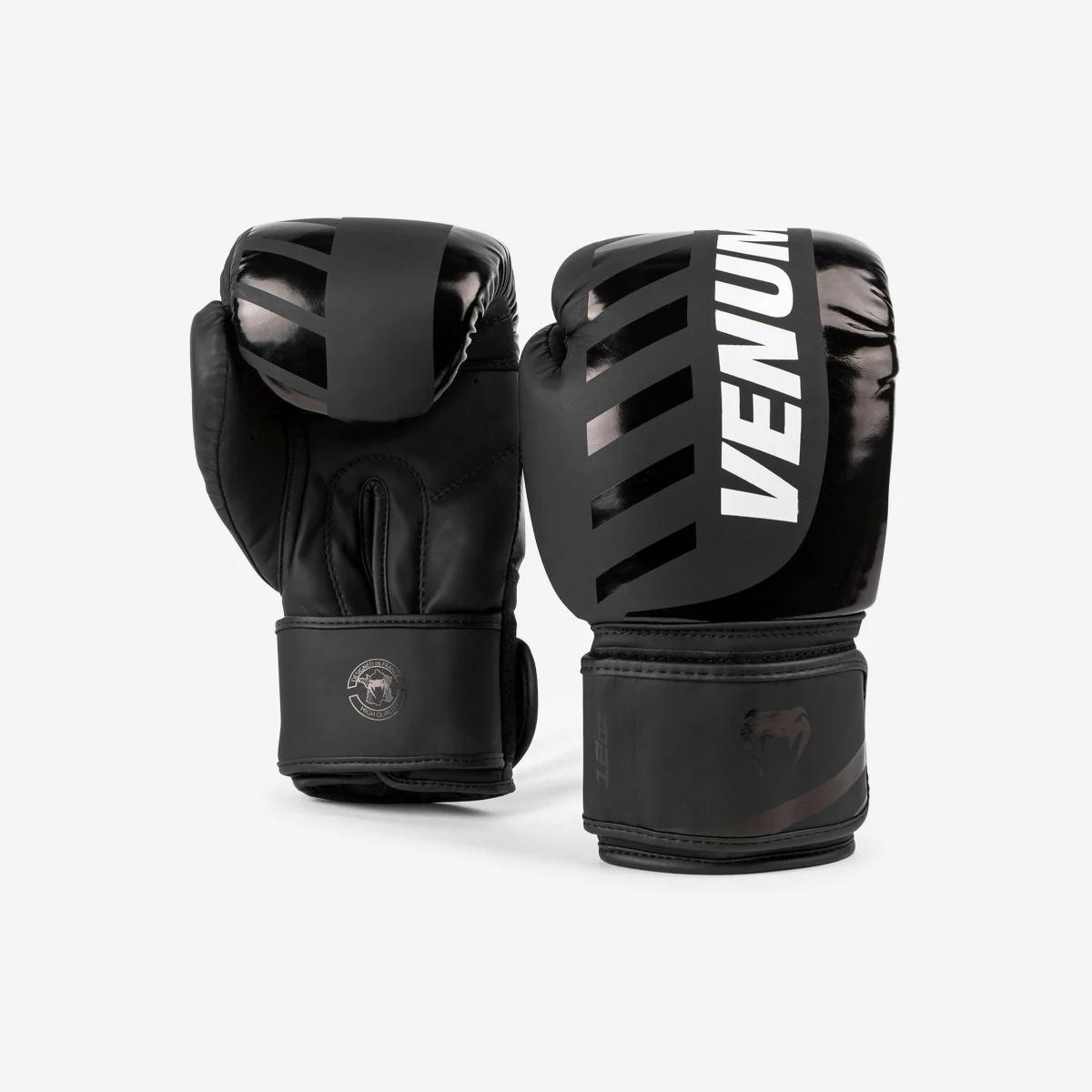 VENUM Boxerské rukavice Challenger 3.0 čierne 10 oz · záber 1