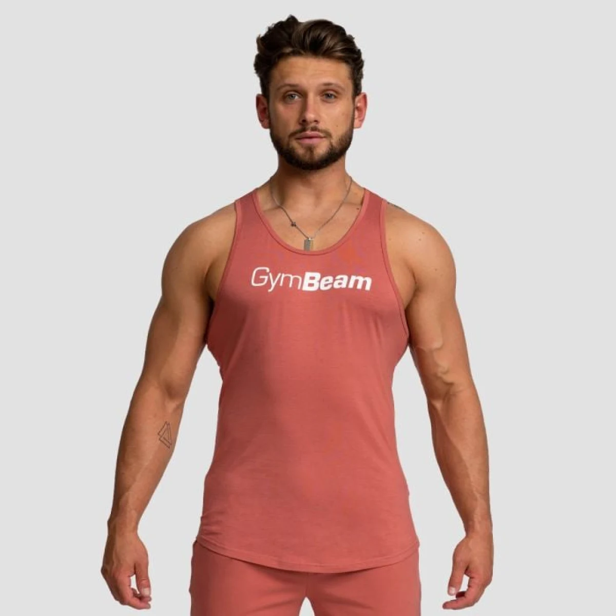 Потник Limitless Cinnamon - GymBeam - Размер: XXL | Тегло: 0,153 g · záber 1