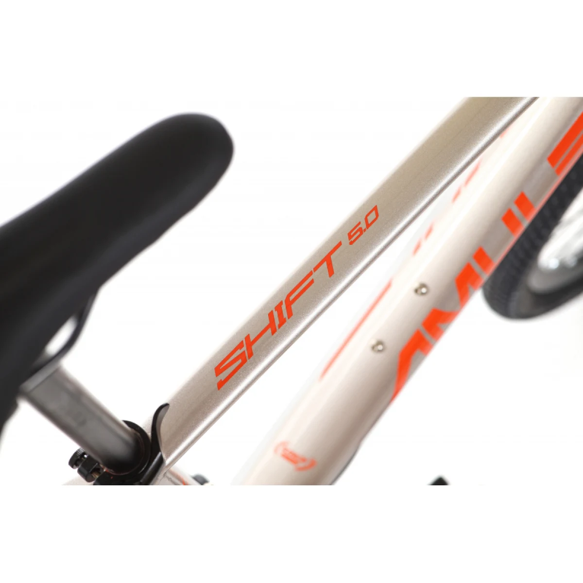 Horský bicykel AMULET 29 Shift 5.0 SR, silver orange · záber 4