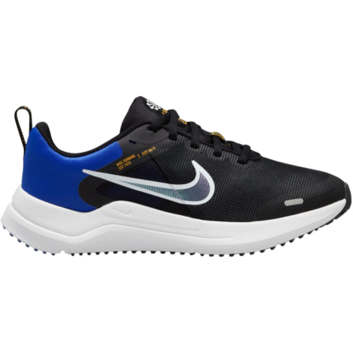 Chlapecká sportovní obuv (tréninková) NIKE Downshifter 12 black racer blue laser orange white · záber 1
