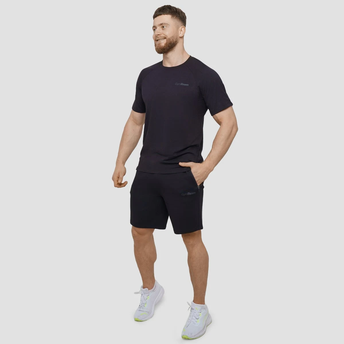 GymBeam Pánské šortky Agile Onyx - Velikost: XL | Barva: Čierna | Hmotnost: 0,36 kg | Balení: 52 · záber 5