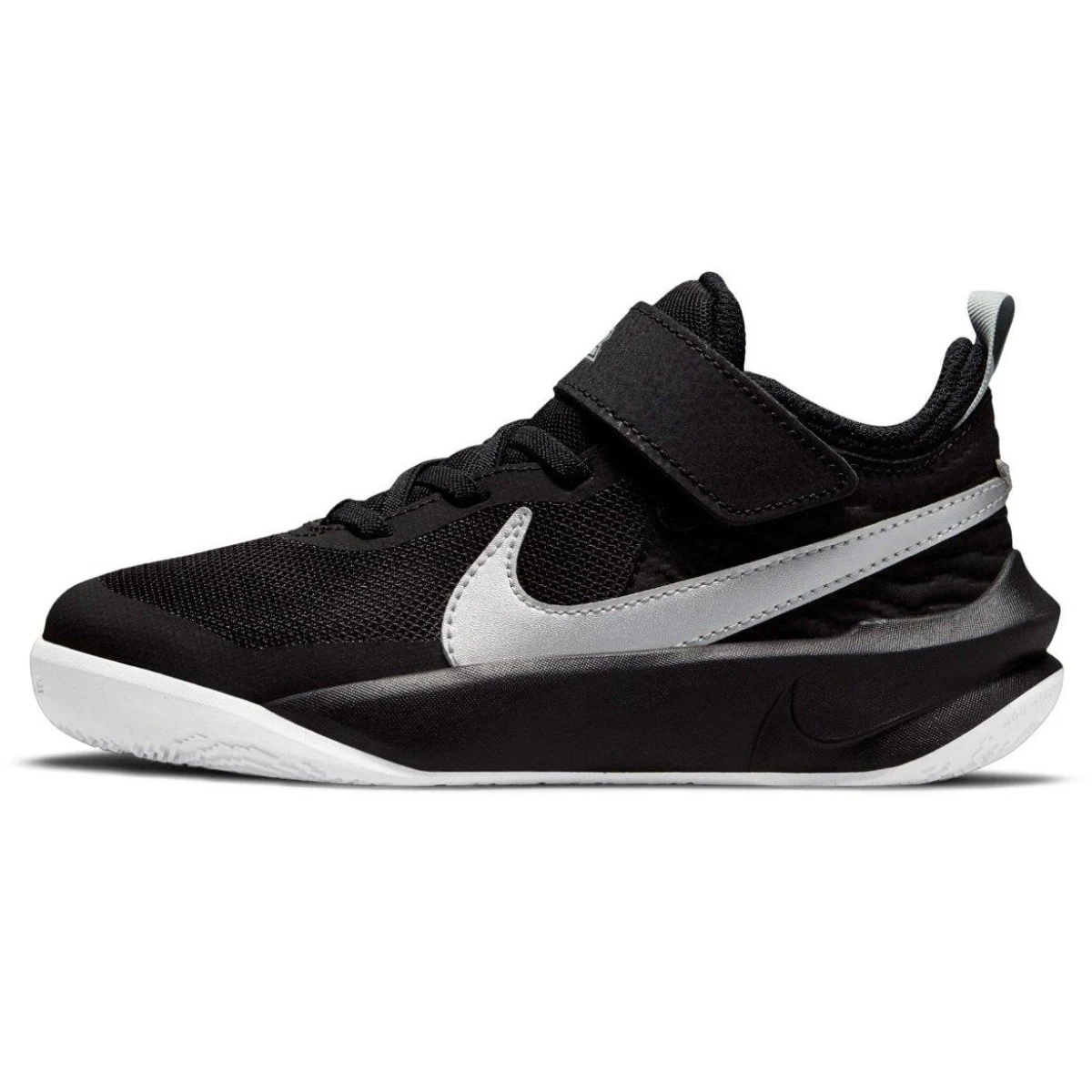 Nike Team Hustle D 10 FlyEase Big Kids - Velikost: 28 · záber 2