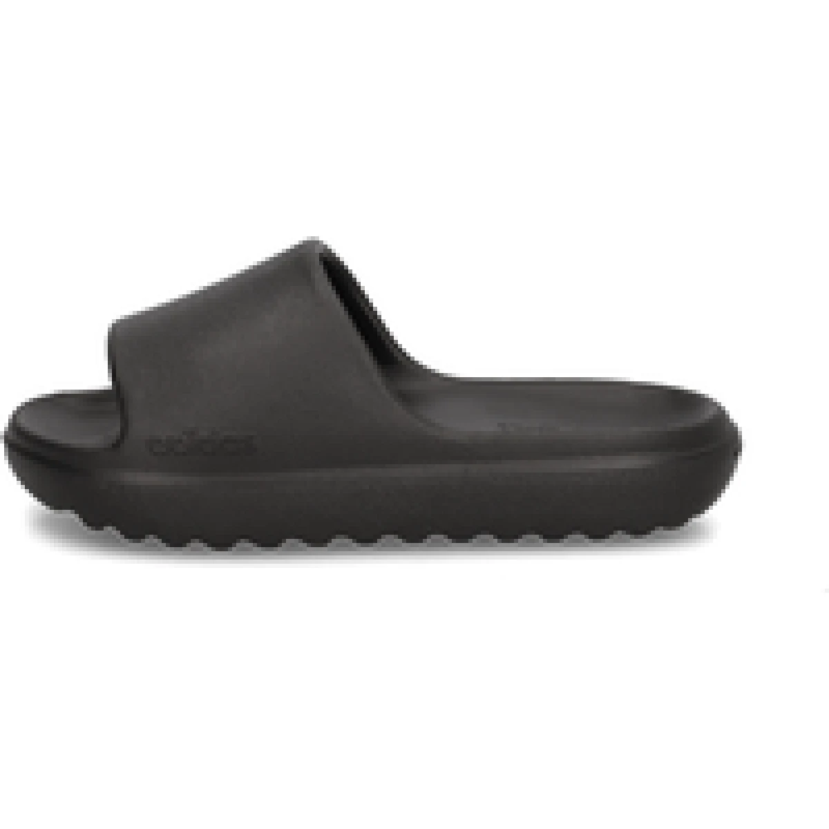 ADILETTE LUMIA · záber 1