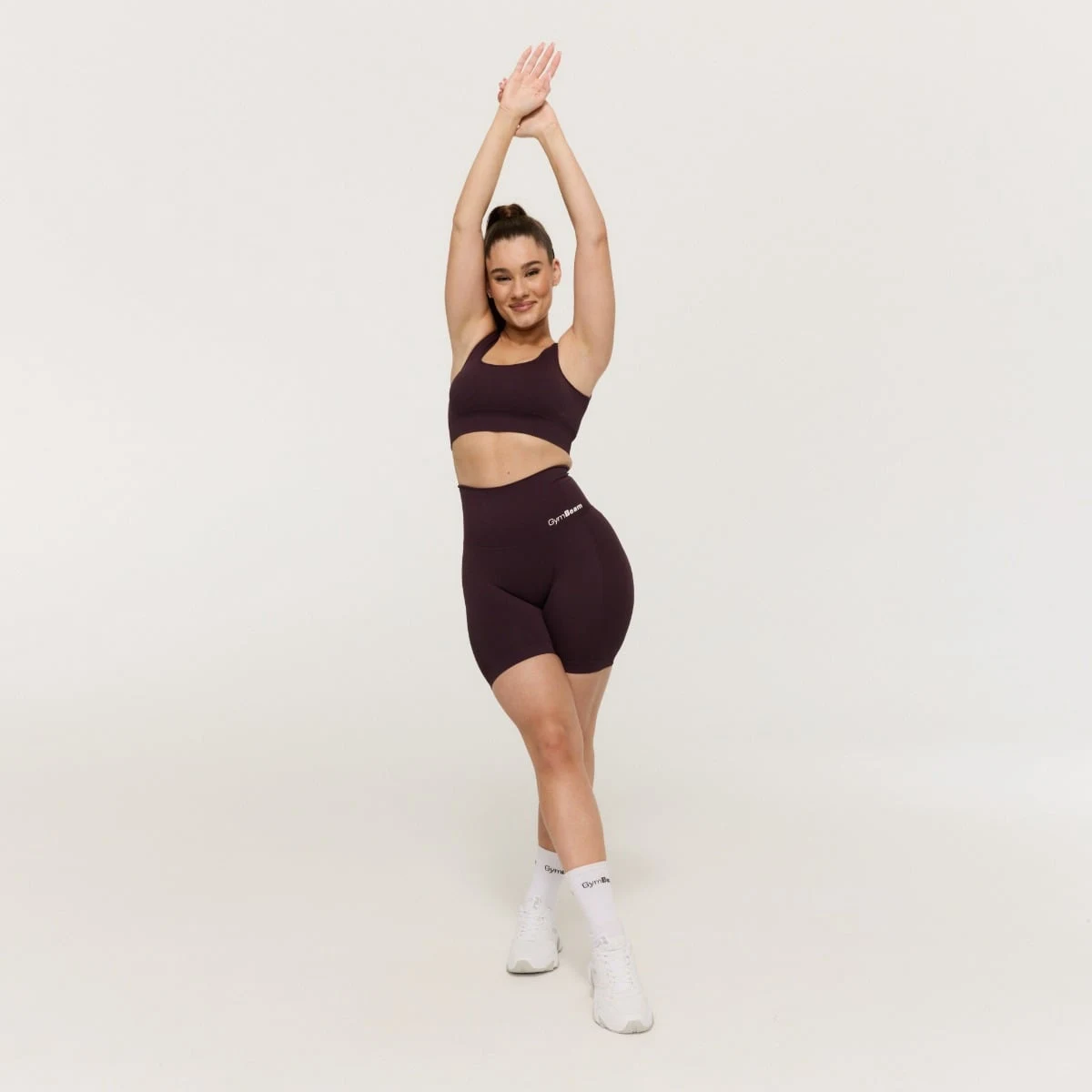 GymBeam Podprsenka Bralette GymBabe Eclipse - Velikost: XS | Barva: Fialová | Hmotnost: 0,11 kg | Balení: 105 · záber 3