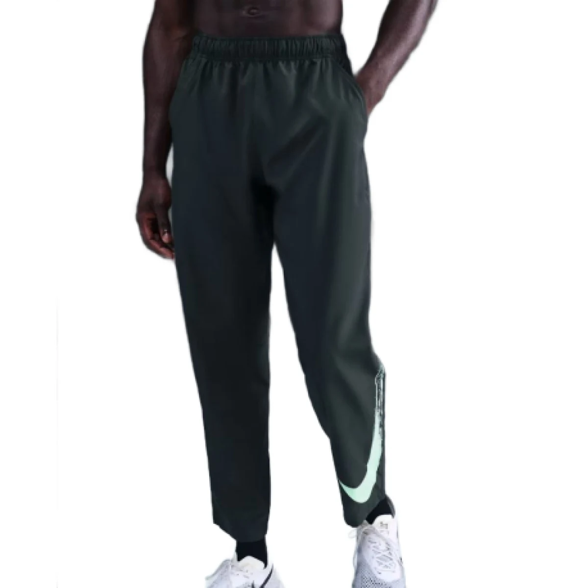 Pánske tepláky NIKE M NK DF FORM PANT ALT GFX SEAWEED MINT FOAM · záber 1