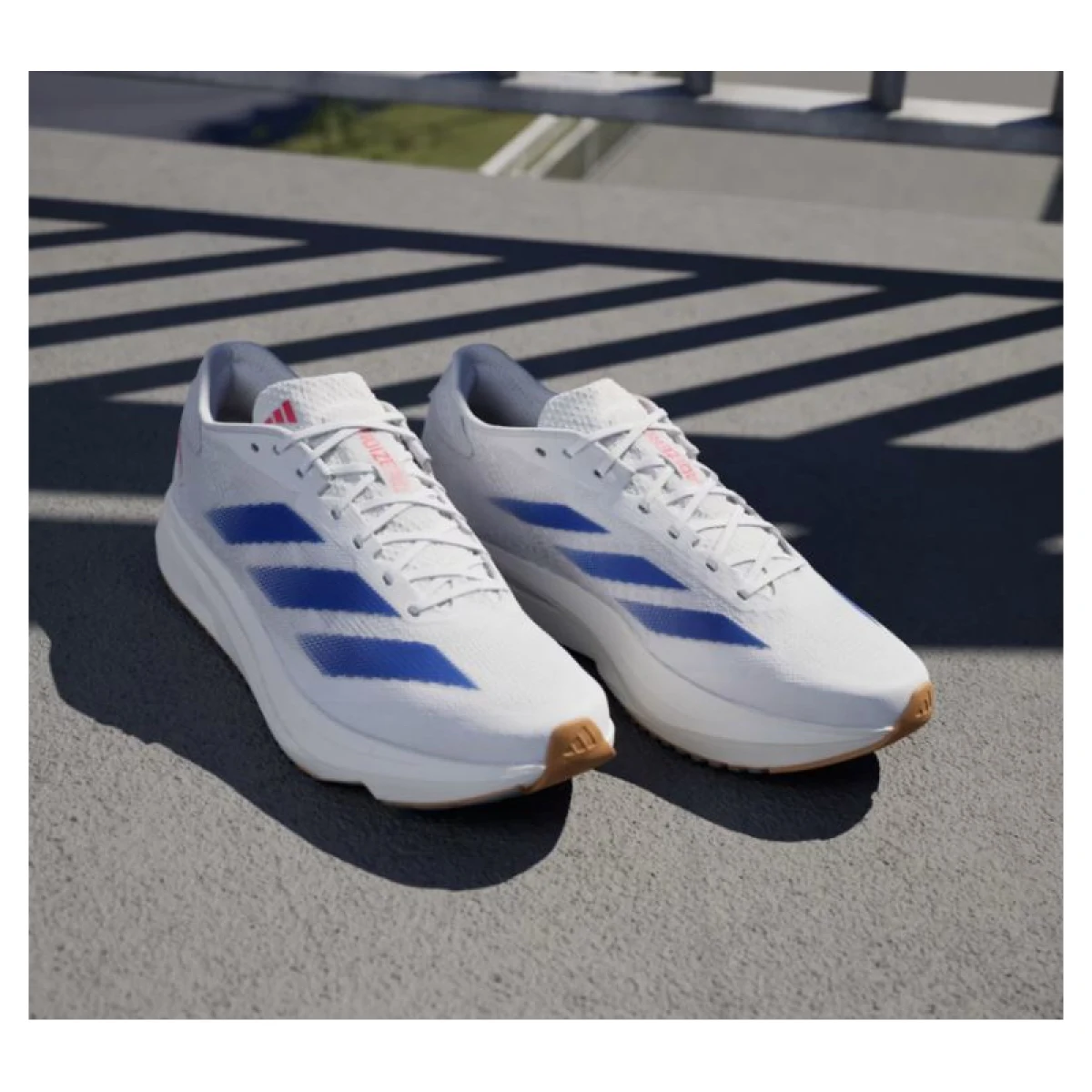 Pánská běžecká obuv ADIDAS Adizero SL2 M cloud white royal blue pure ruby · záber 4