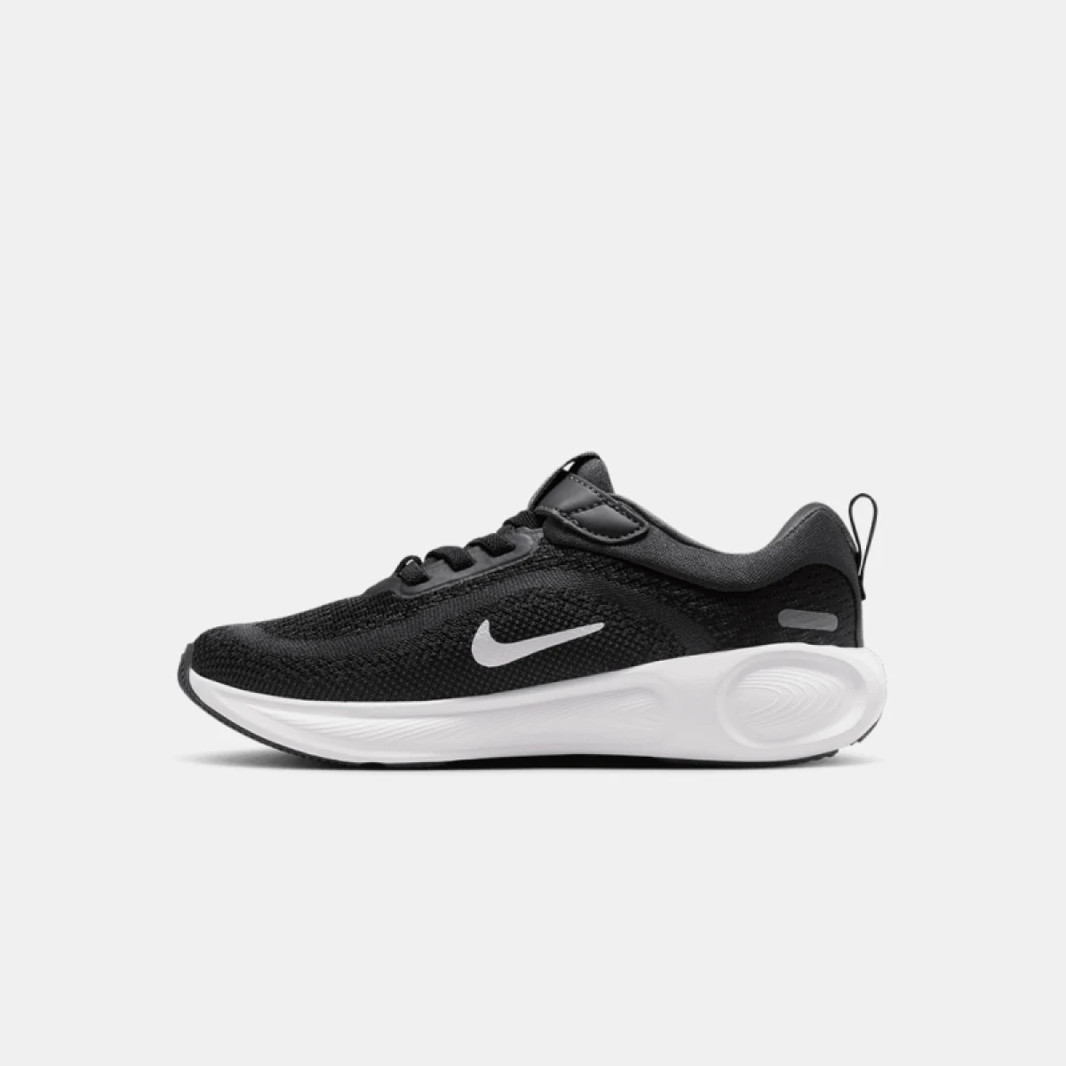 Chlapčenská športová obuv (tréningová) NIKE Stellar Ride K black university red anthracite - Farba: čierna | Pohlavie: Detské · záber 3