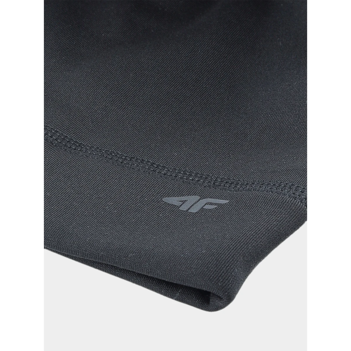 Zimná čiapka 4F CAP FNK SSS25AFCAU133-20S DEEP BLACK · záber 3