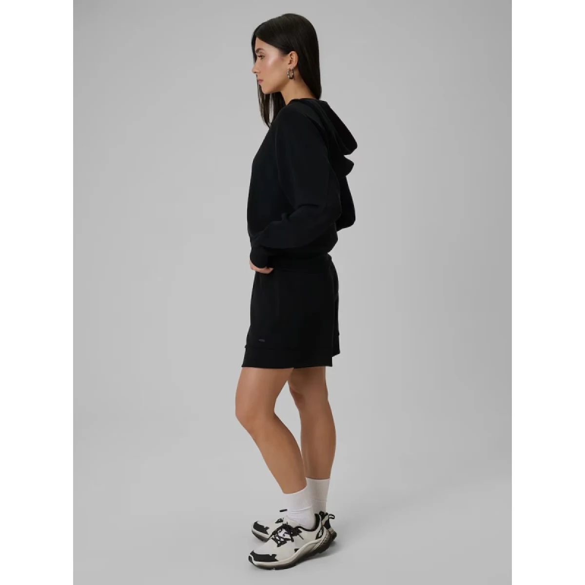 Dámské kraťasy 4F SHORTS CAS F717-20S-DEEP BLACK · záber 5