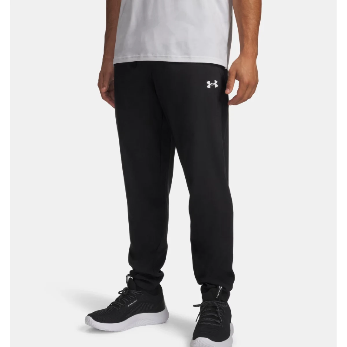 Pánske tréningové nohavice UNDER ARMOUR Vanish Training Pant-BLK · záber 2
