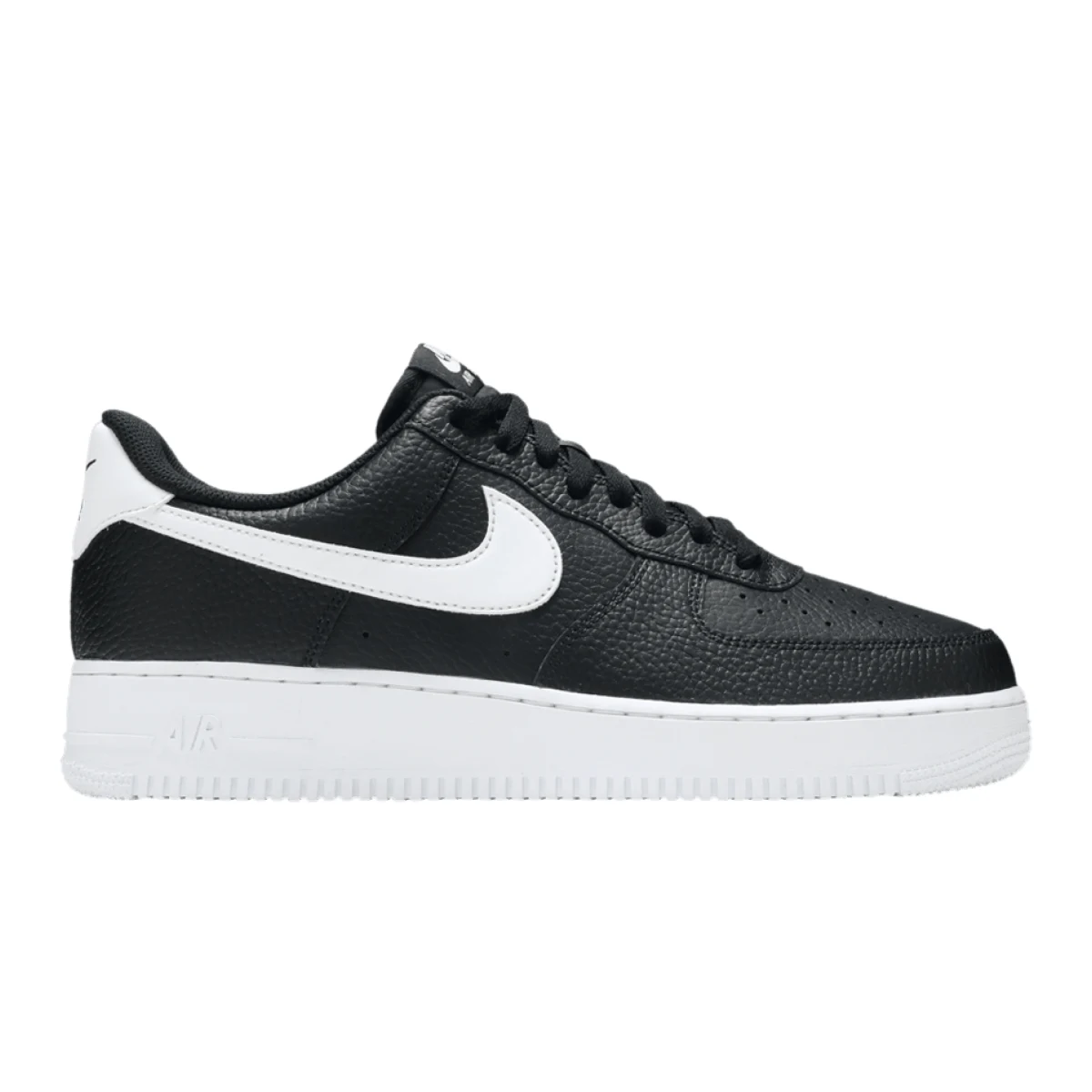 Nike Air Force 1 '07 - 45 · záber 1