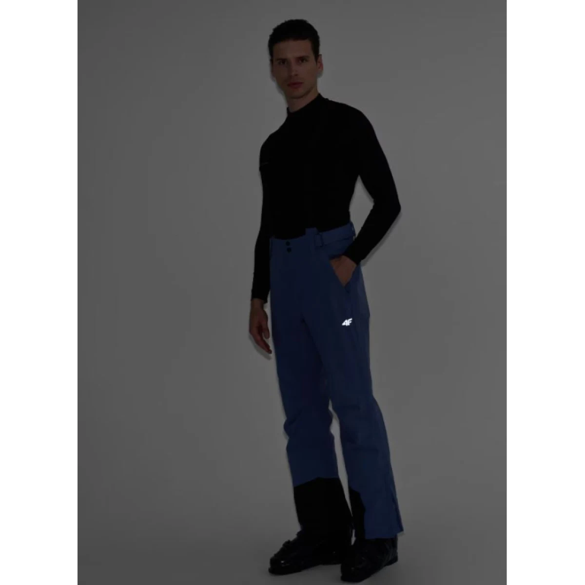 Pánské lyžařské kalhoty 4F TROUSERS FNK-WAW24TFTRM0756-32S-DENIM · záber 5