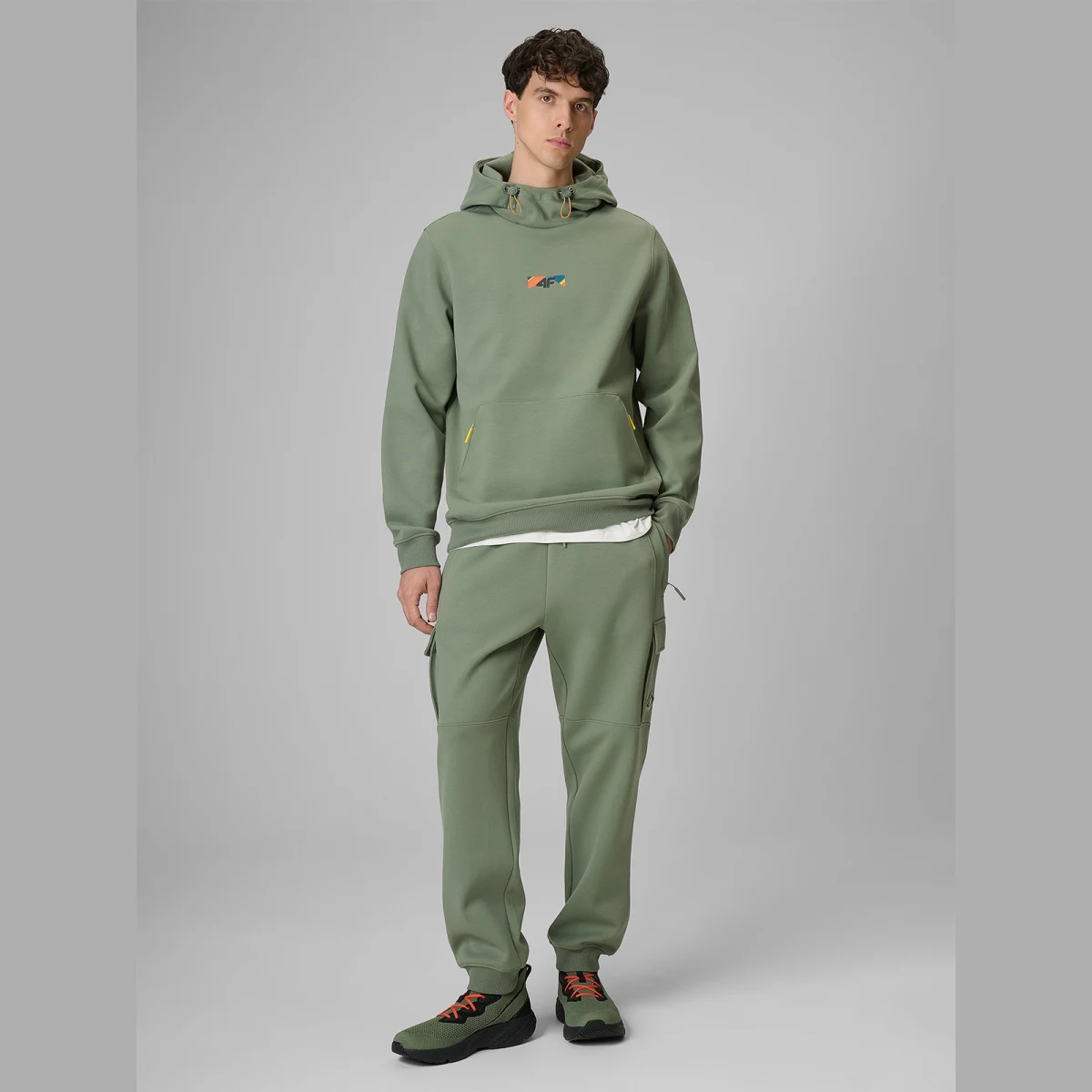 Pánské cargo teplákové kalhoty - khaki · záber 1
