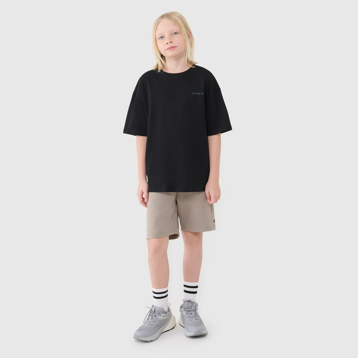 Chlapecké tričko oversize s nápisem - černé · záber 2