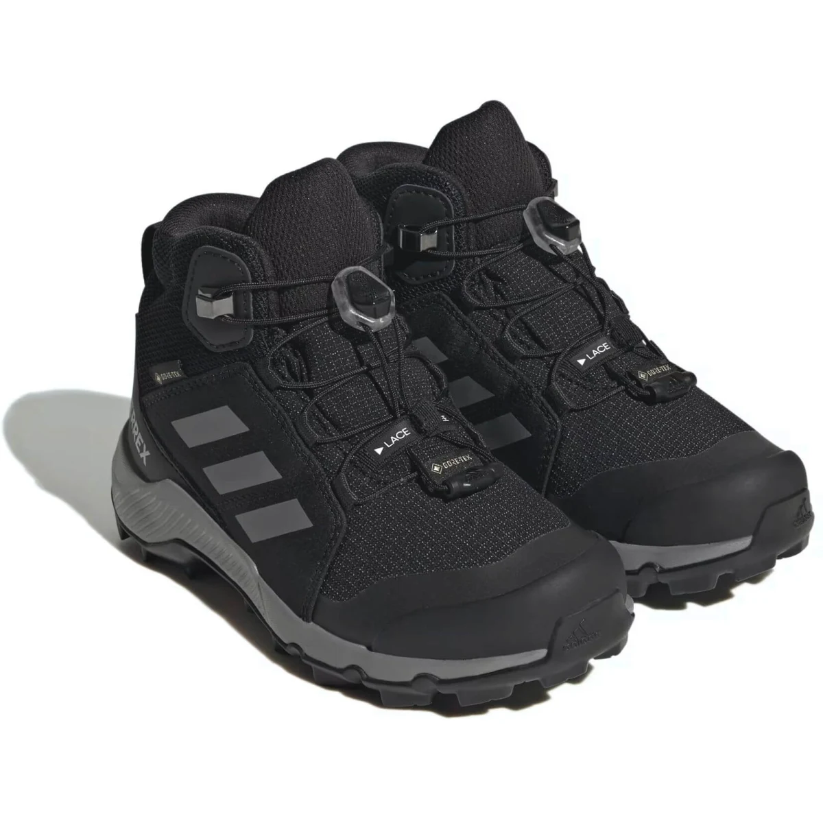 Adidas Terrex Mid GORE-TEX K - 39 ⅓ · záber 4