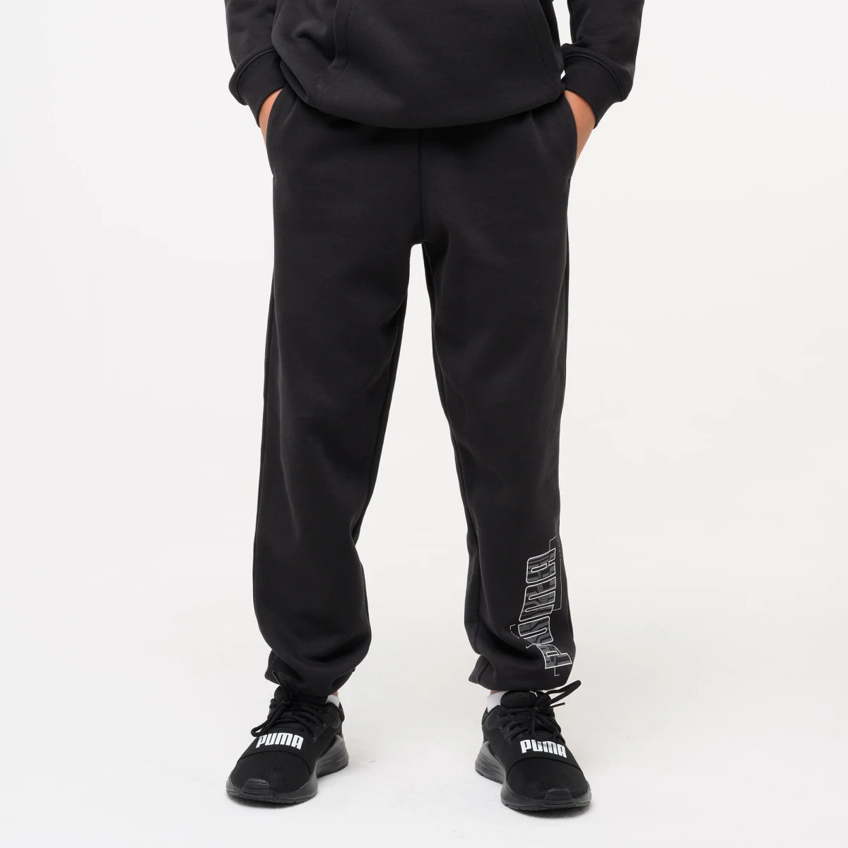 PUMA Detské tepláky čierne 11-12 r (152 cm) · záber 1