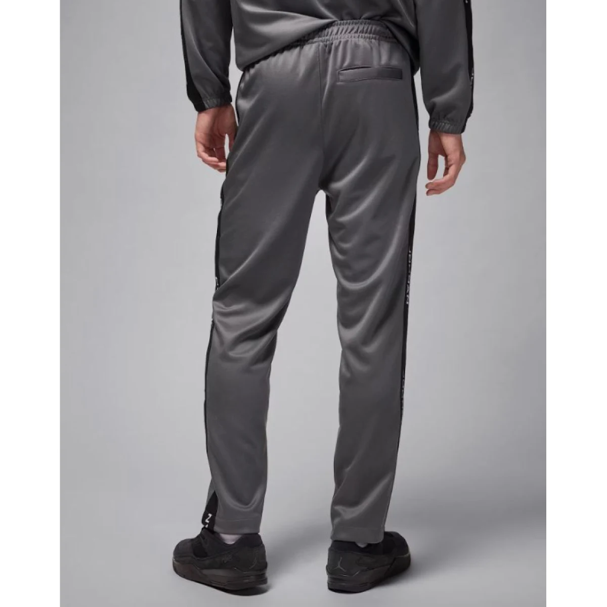 Pánske nohavice NIKE JORDAN M J BRK TRACK SUIT PANT · záber 2