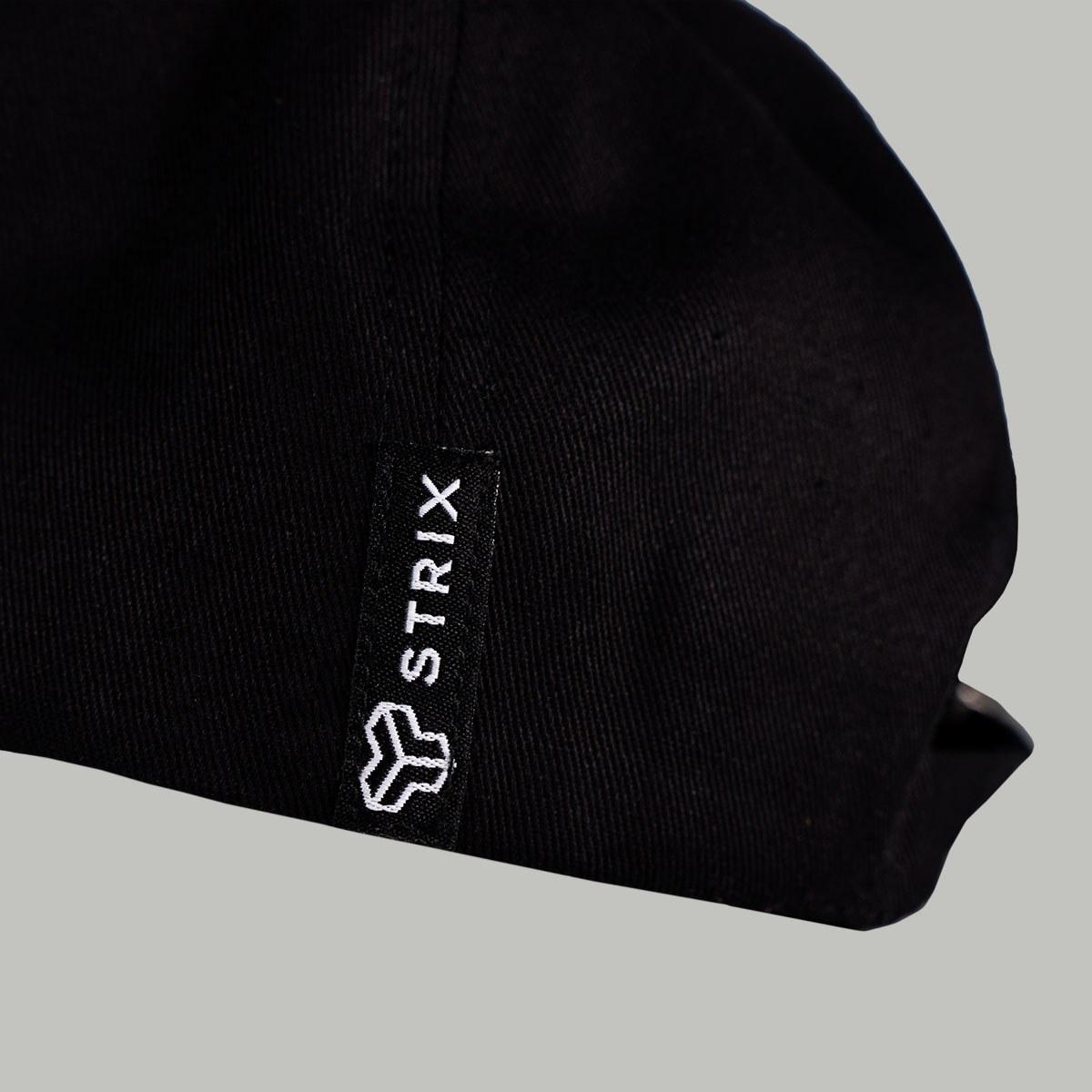 STRIX Kšiltovka Aster black · záber 3