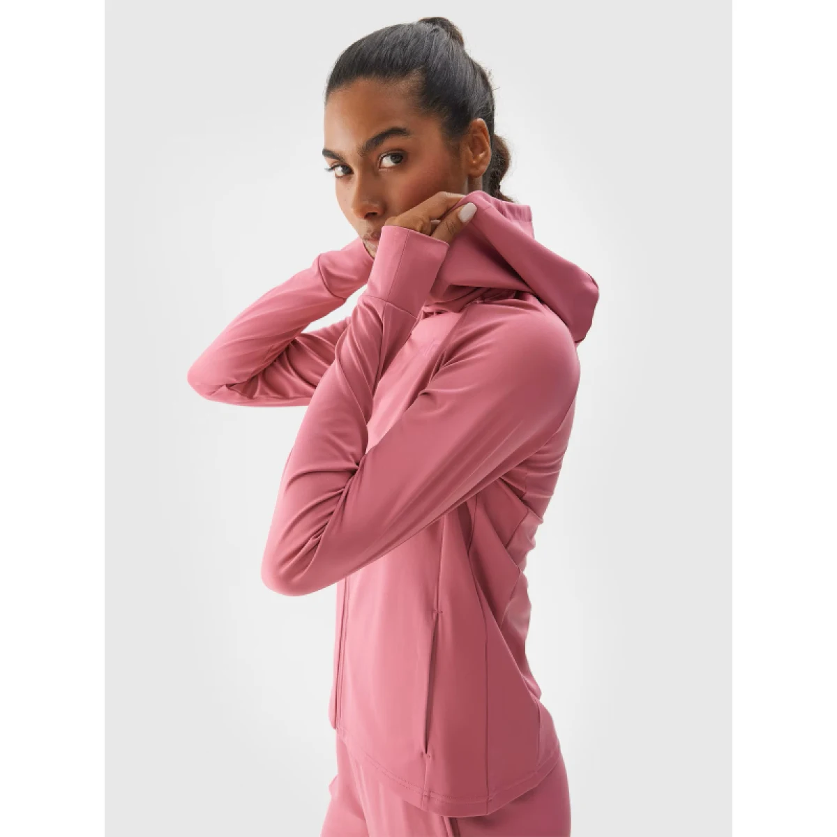Dámská zateplená tréninková mikina se zipem 4F SWEATSHIRT FNK-WAW24TFSWF406-53S-DARK PINK · záber 3