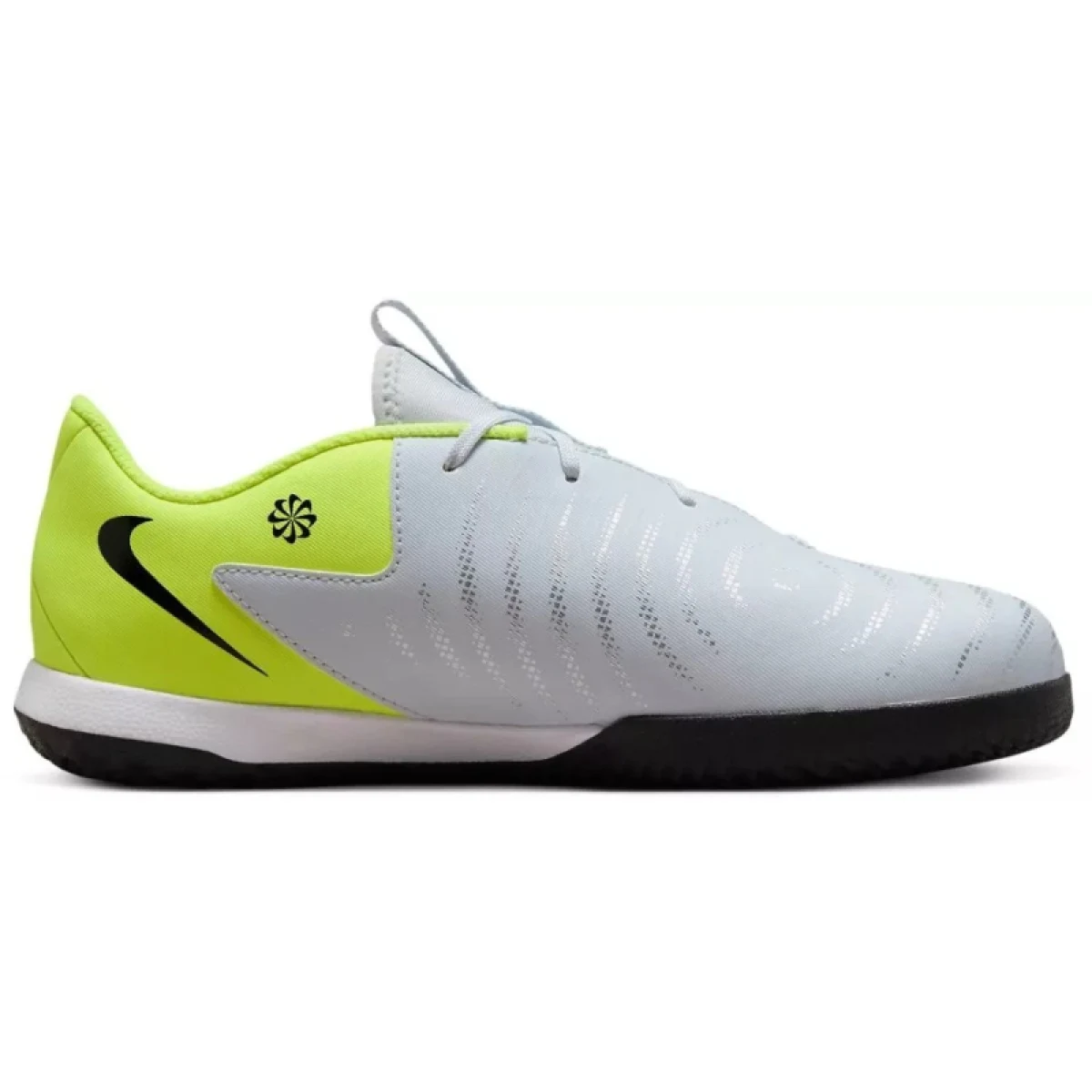 Chlapecké fotbalové kopačky halové NIKE Phantom GX 2 Academy Jr IC metallic silver volt black · záber 2