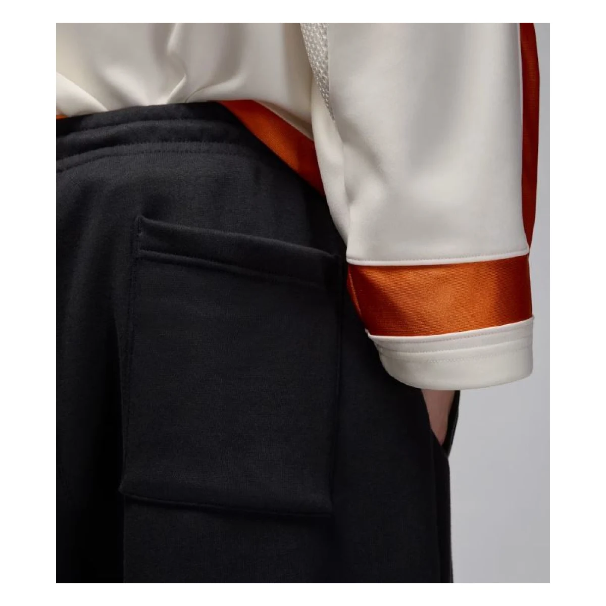 Pánske tepláky NIKE JORDAN M J BRK GFX PANT · záber 5